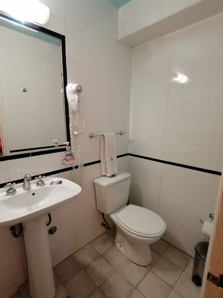 Alamo Hostel & Suites