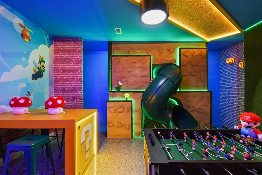 Ultimate Family Fun Retreat 10-bedroom Luxury Home