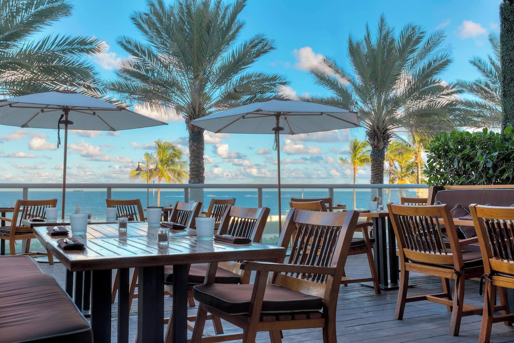 Lux Two BR Suite at W Fort Lauderdale