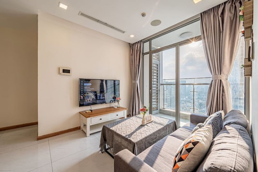 The Aquamarine Landmark Suites - Poolside Access at L4B