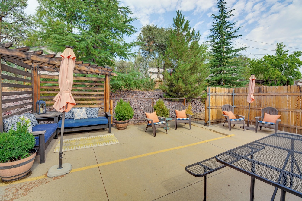 Half-mi to Dtwn: Updated Home in Prescott!