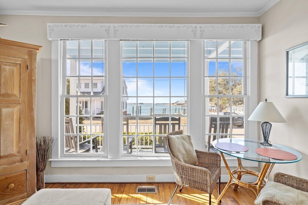 Condo On Front 1 Bedroom Condo