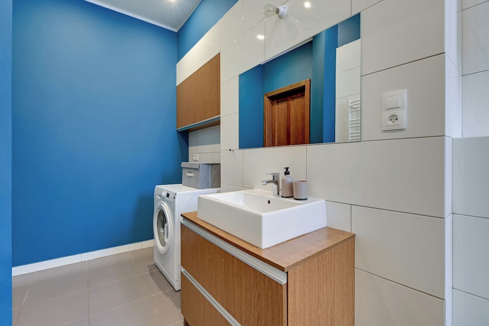 City Center Art House by Downtown Apartments