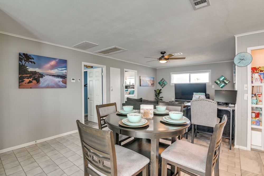 Private Bayfront Access 10 Mi to Galveston Beaches