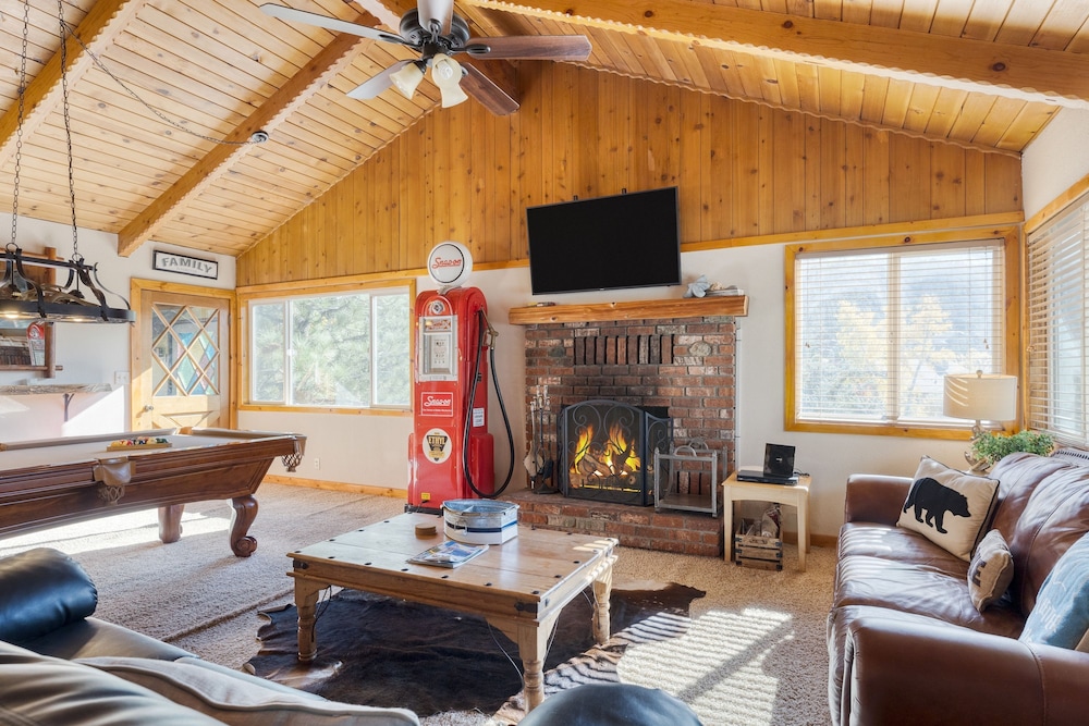 Lakeside in Bearadise by Avantstay Gorgeous Mountain Cabin in Boulder Bay