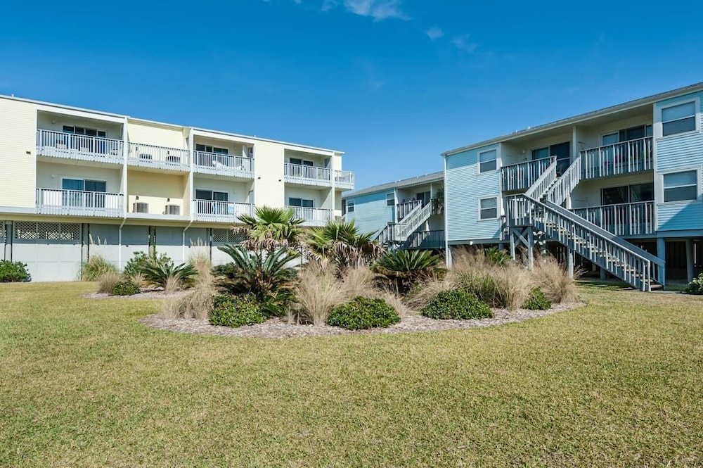 Villas on the Gulf Unit J10