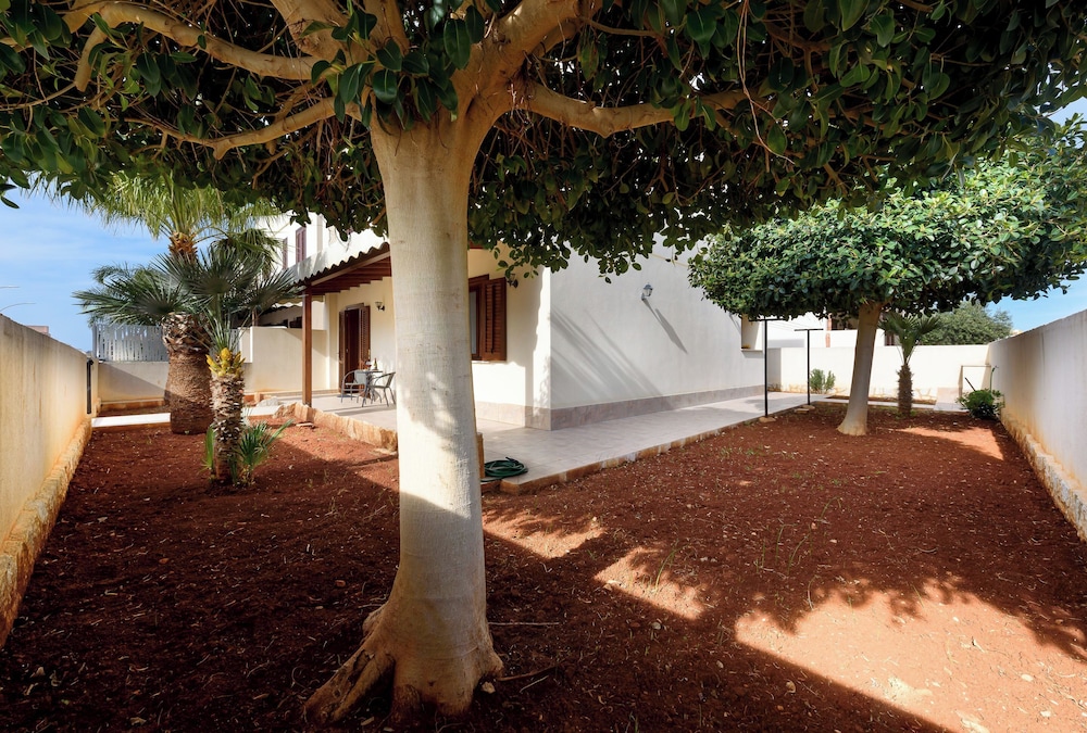 Bedda Luna Villa