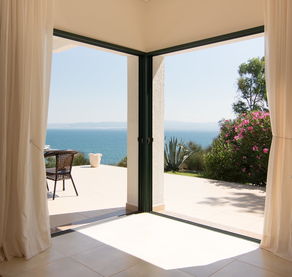 Angelbay Bungalows