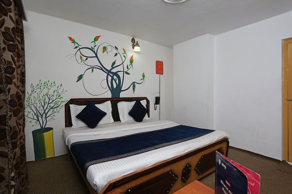 OYO 9083 Hotel Palace Pahalgam