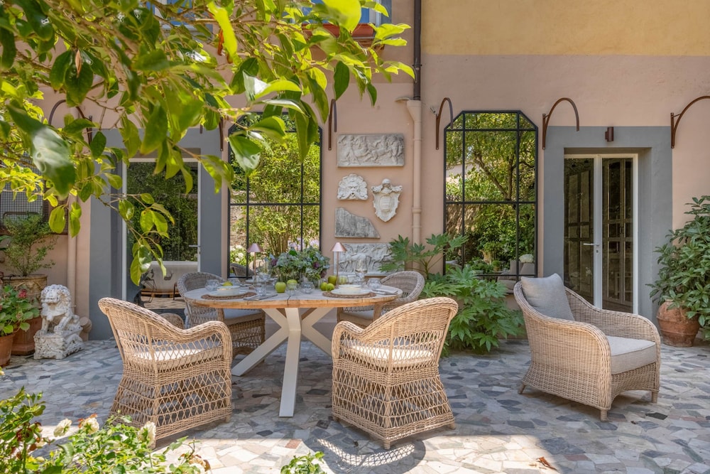 The Garden Lodge in Lucca