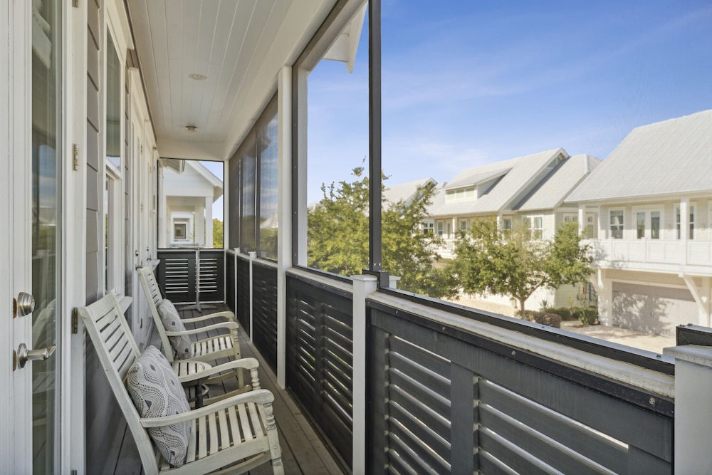 Prominence on 30A by Panhandle Getaways