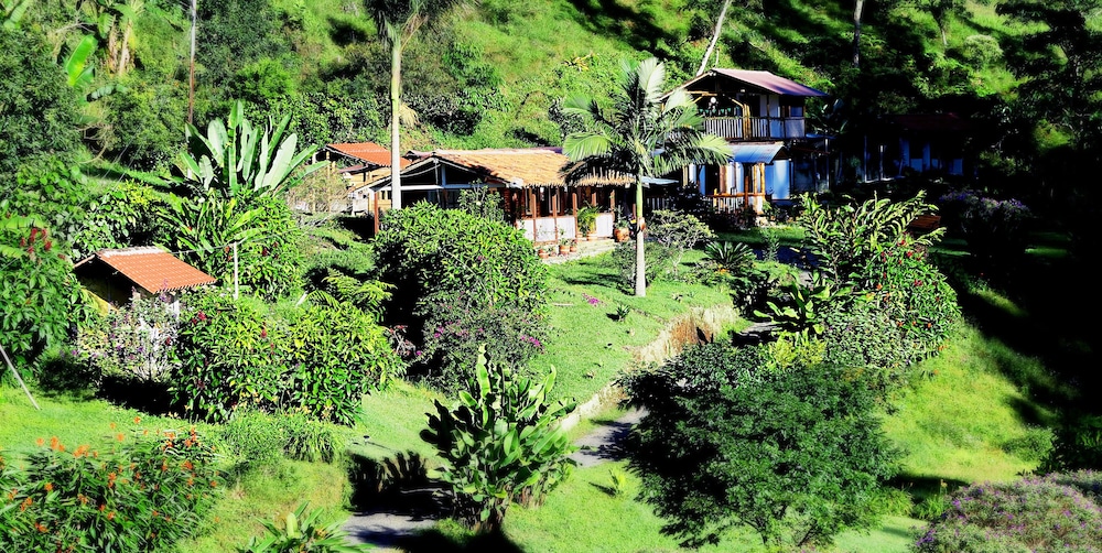 Refugio Puente Explanacion Ecolodge