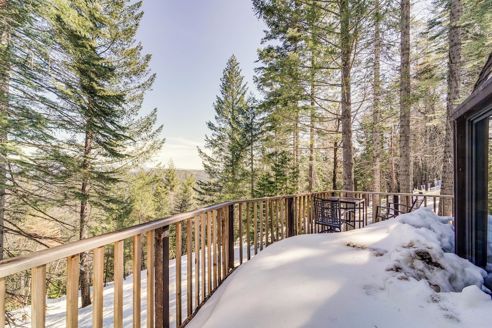 Off-grid Geodesic Dome: Nevada City House w/ Views