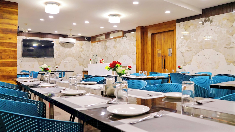 Hotel Tulsi Grand Inn