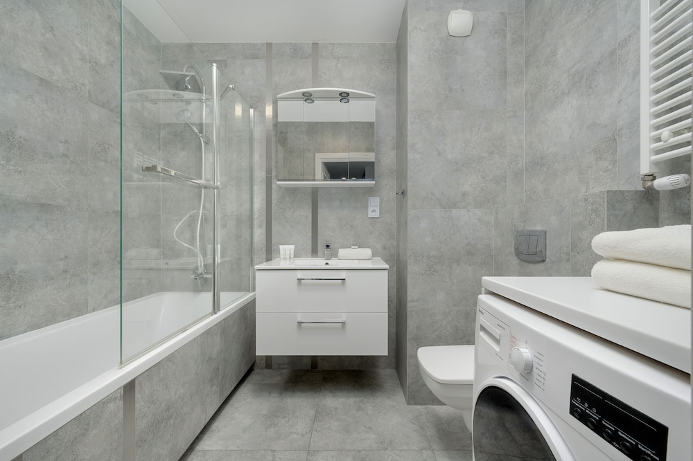 Apartment Near the River by Renters
