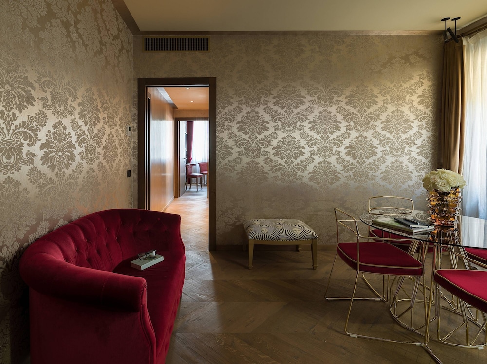 Madama garden retreat photo 5