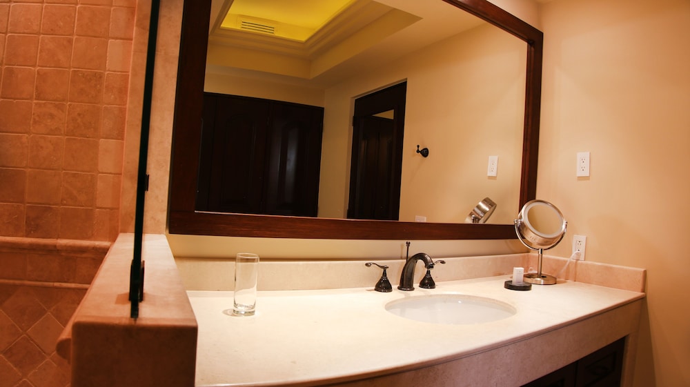 Quivira Los Cabos Condos & Homes - Vacation Rentals