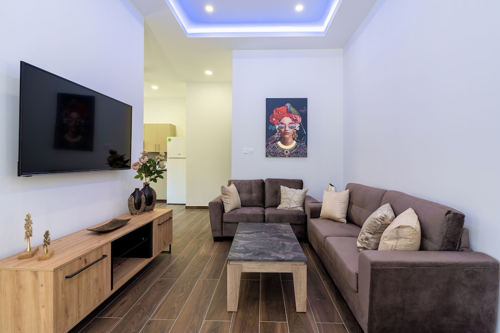 Aura 2-Bedroom Apartment in Larnaca