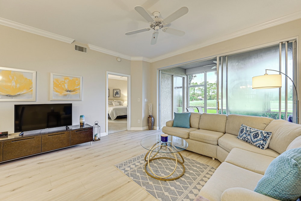 Golf, Swim & Relax! Condo 8 Mi to Dtwn Naples