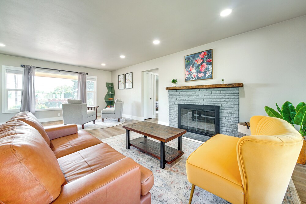 3 Mi to Dtwn: Family Home w/ Garden in Yakima