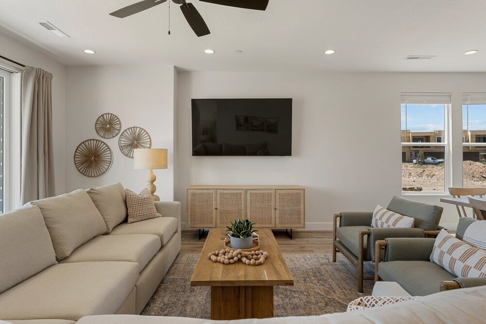 Isle Of Adventure 6 Bedroom Townhouse