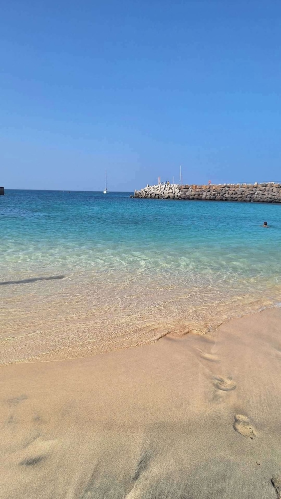 2bed-vila-verde Sal Cape Verde-balcony-pool