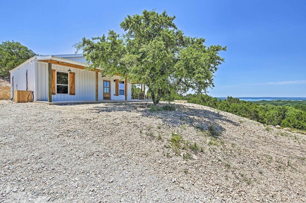 Modern Cabin w/ Stunning Views ~ 1 Mi to Lake!