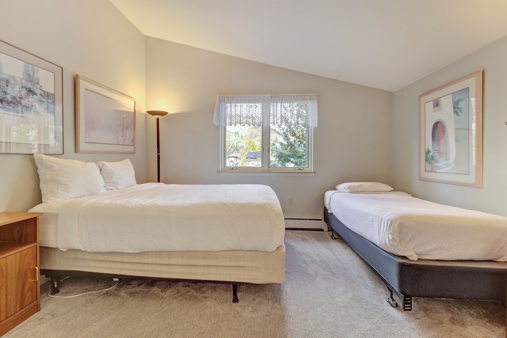 Legends 11 5 Bedroom Townhouse