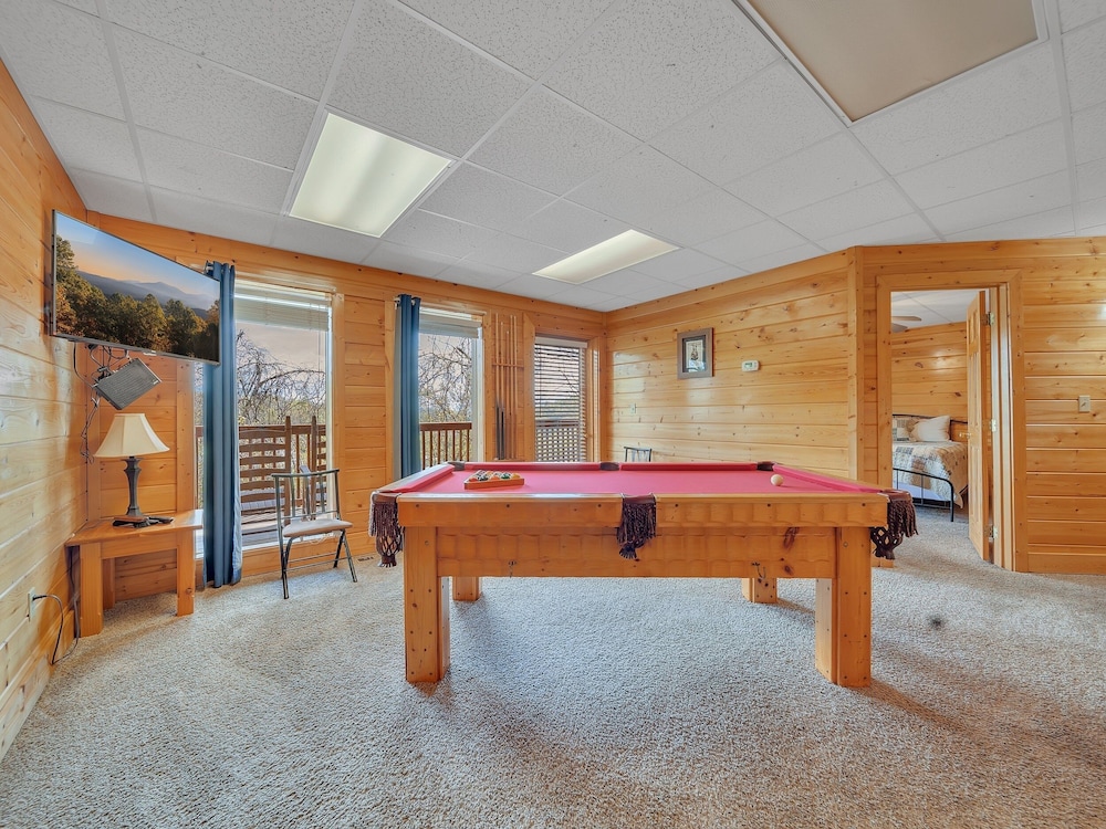 Ern860 - Cozy Bear Overlook 4 Bedroom Cabin