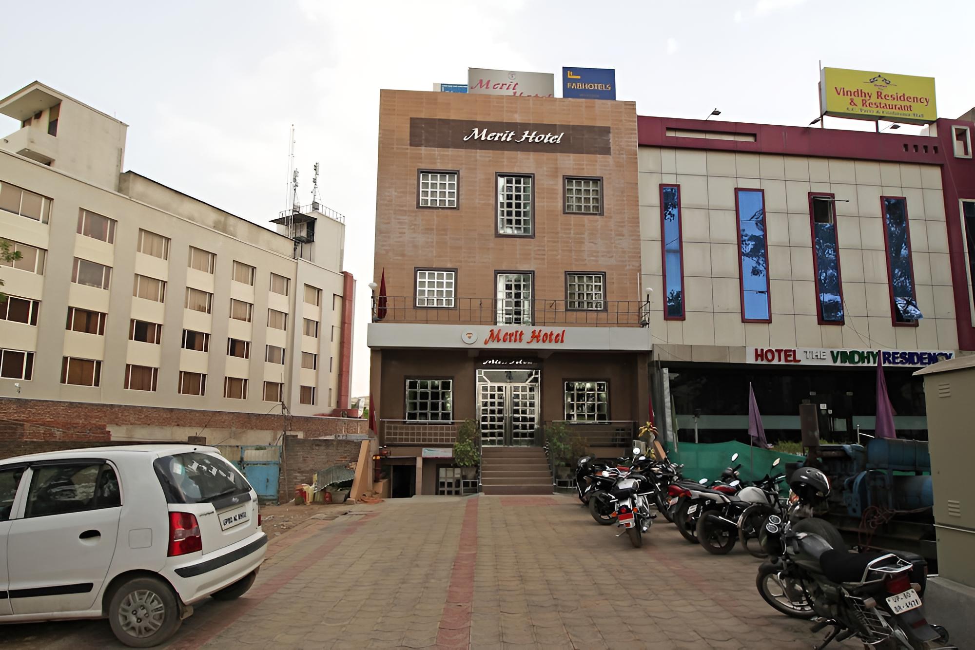 OYO 5539 Merit Hotel