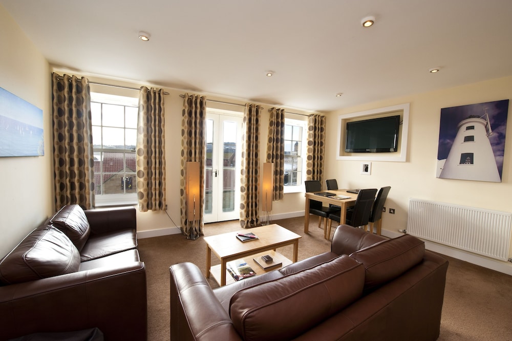 Harbourside Apartments
