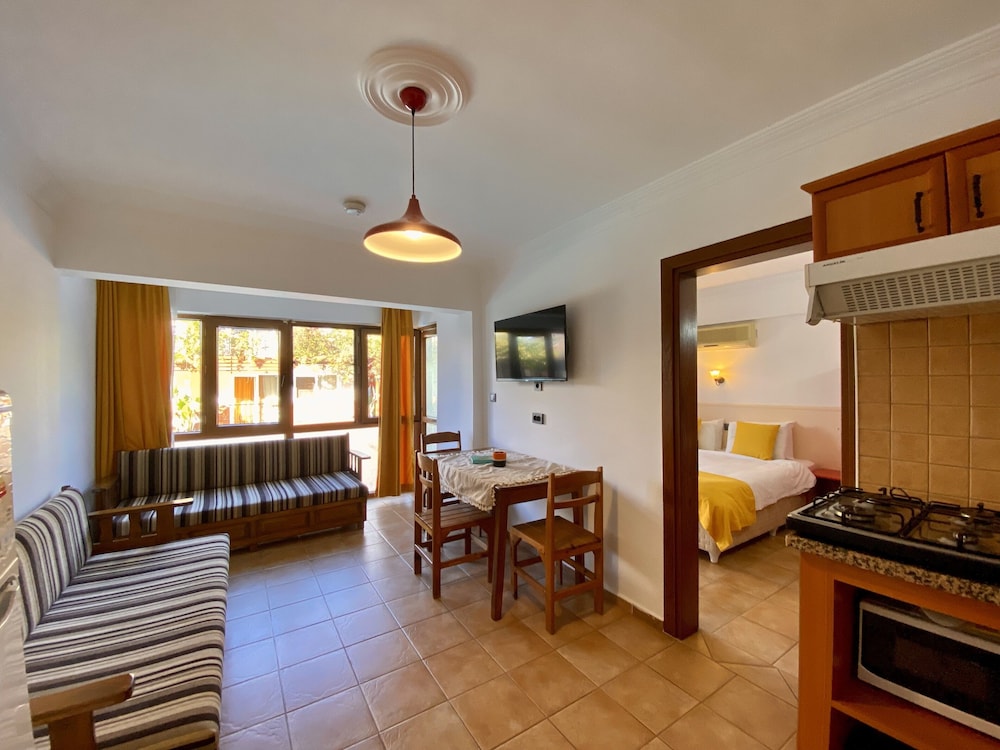 Ten Apart Hotel - Image 34