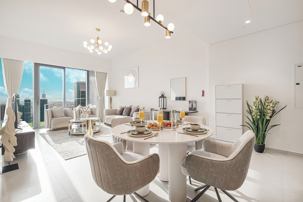 Grande Suites by Hostiva - Sea View