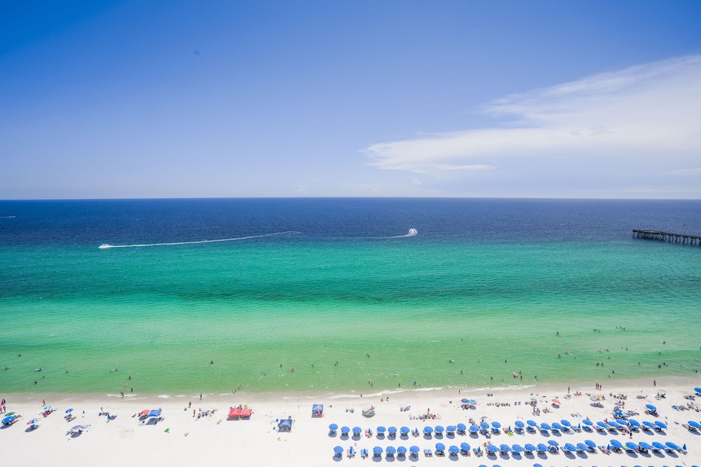 Calypso Beach Resort by Panhandle Getaways