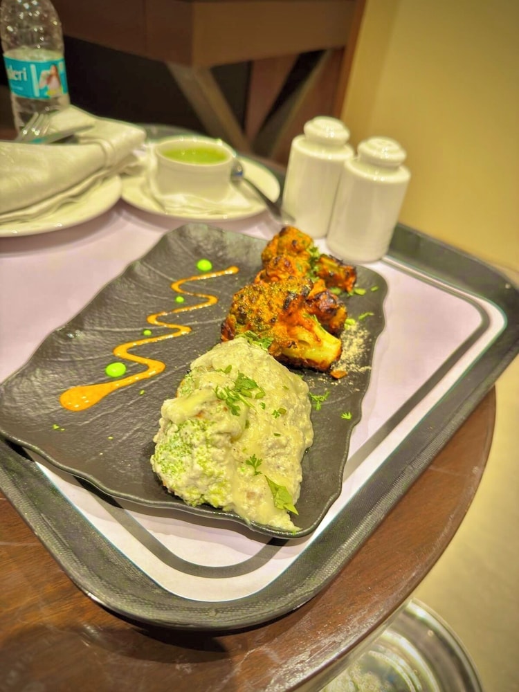 Hotel Tulsi Grand Inn