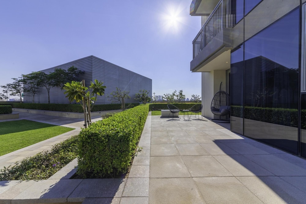 Serene Apt w Large Patio Cls to Bluewaters JBR