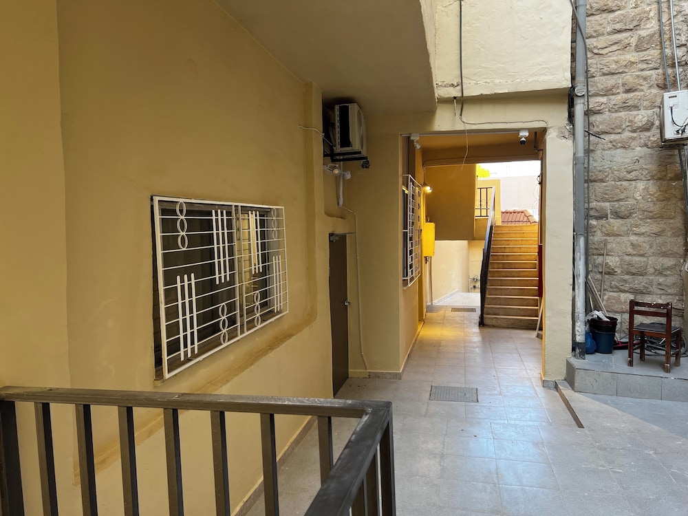 Downtown inn