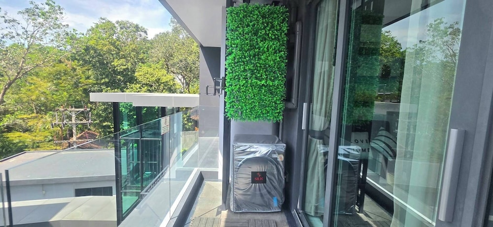 A202 - One Bedroom Partial Seaview Serviced Apartment, Ao Nang Beach