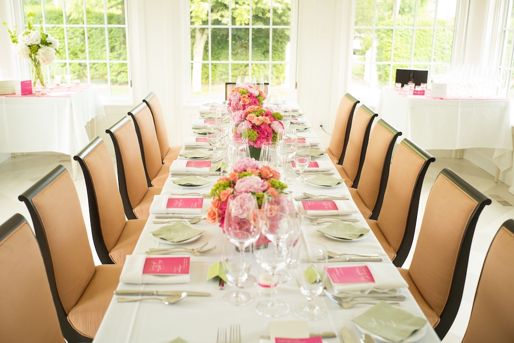 The Quogue Club at Hallock House