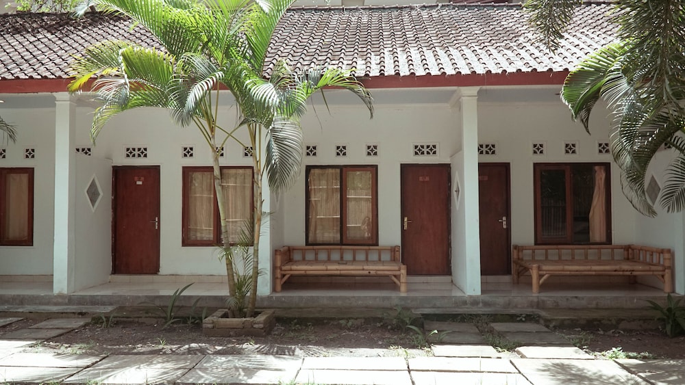 Indonesia Backpacker Hostels view 3
