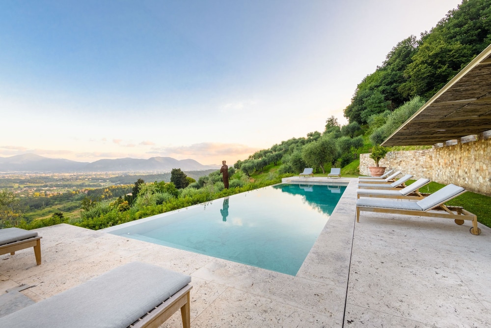 Villa Sunset in Lucca