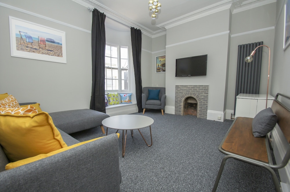Mucky Duck House Central by Brighton Holiday Lets