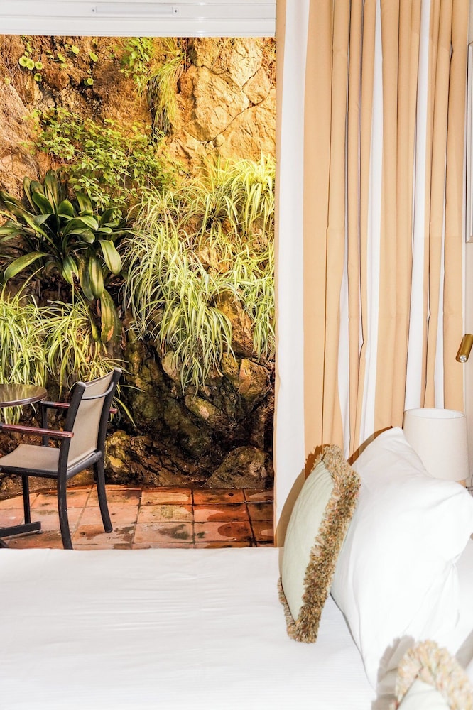 Hôtel La Pérouse Nice 20