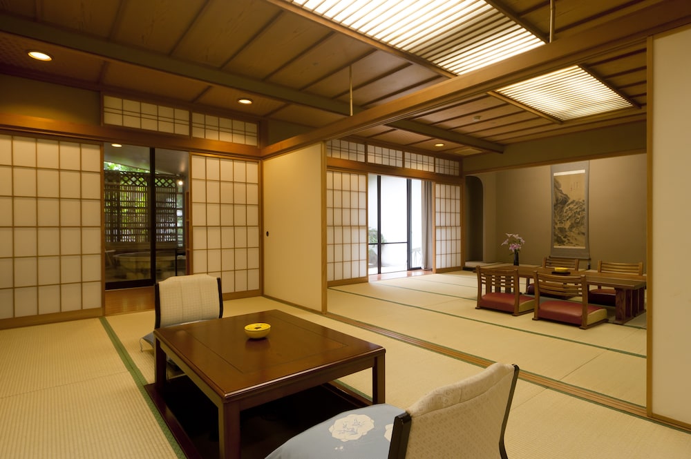 Tatsunokuchi Onsen Tagawa Ryusenkaku