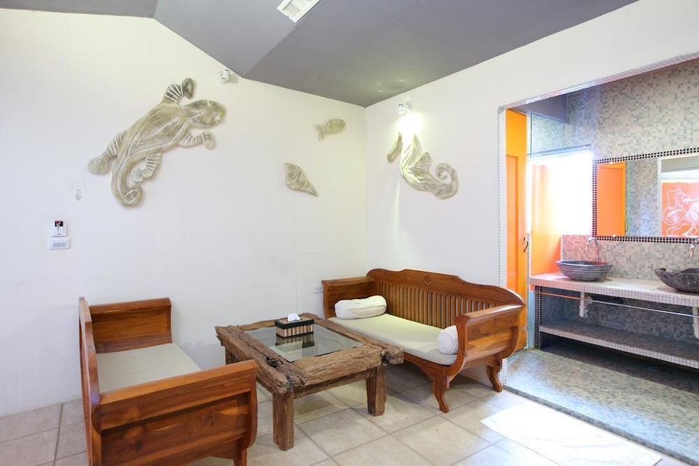 Kenting South Island Guesthouse