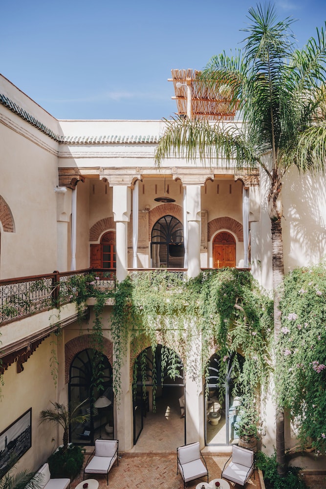 Nobu Riad