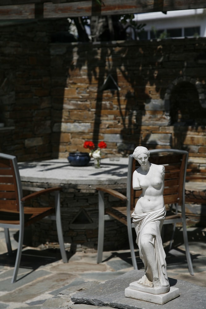 Gikas Apartments