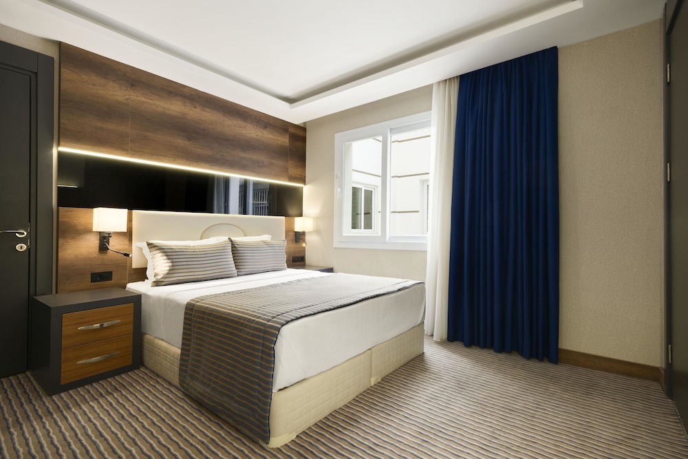 Ramada by Wyndham Mersin - Image 58