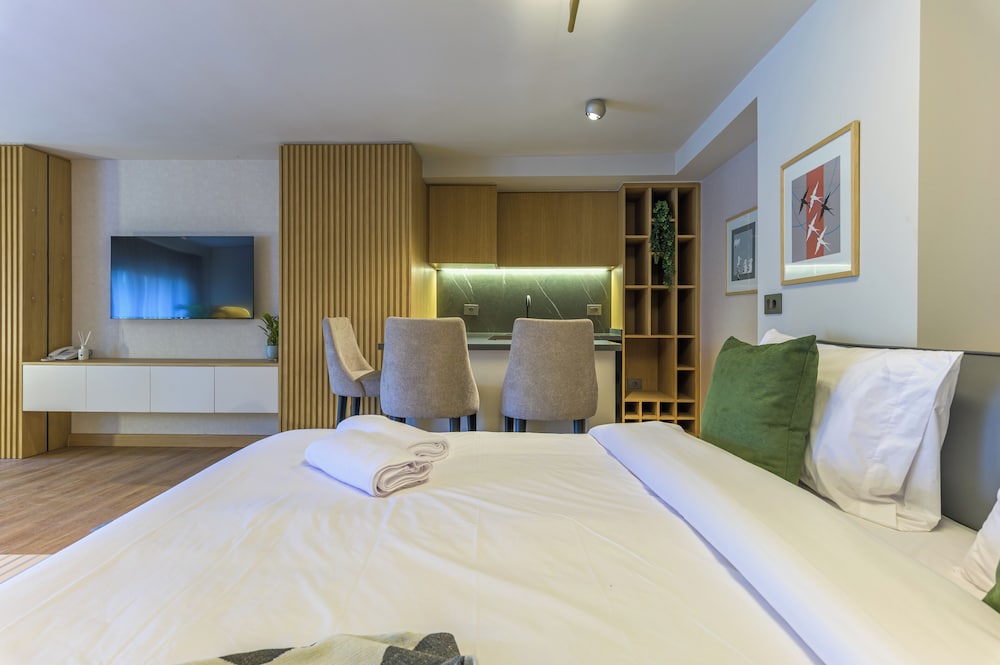 CityZen - Boutique Studios in Achrafieh