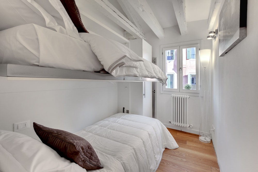 Pozzo Roverso en Venice — hotel room